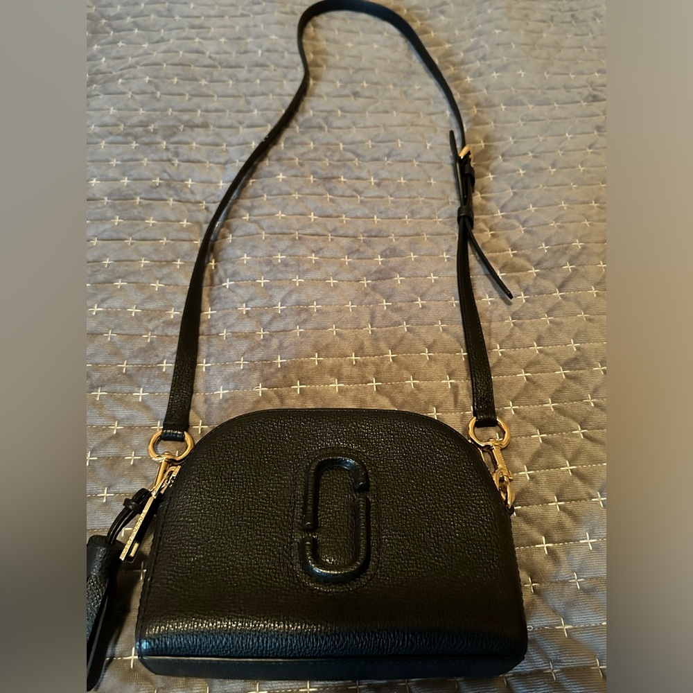 MARC JACOBS shutter crossbody